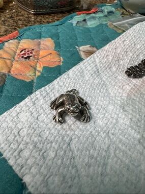 James Avery Retired 925 Sterling Silver 3D Frog Charm